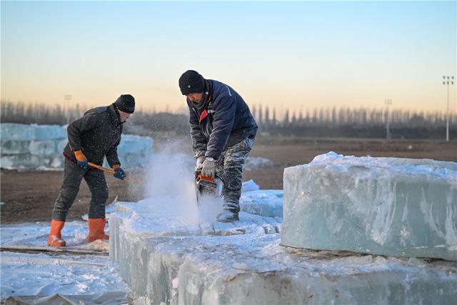 启用存冰 呼和浩特这一处“冰雪乐园”正在建设中