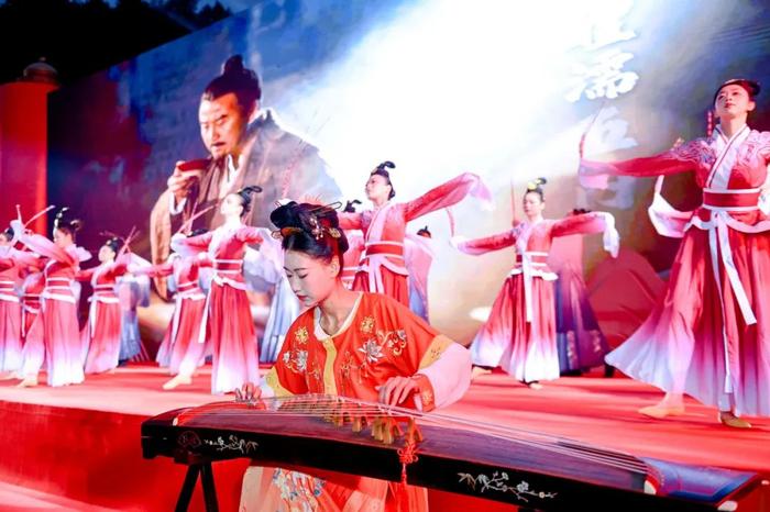 五大篇章“合奏”祭祀大典，五粮液承继酒史文脉、唱响“和美”乐章