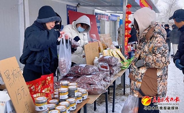 赶大集、逛车展、买年货 “年货节”好物走进安宁渠大集