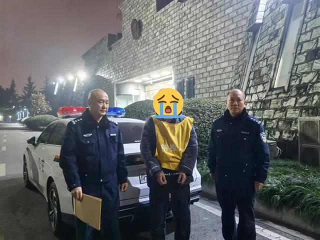 醉酒驾车冲卡？男子妨害公务被刑拘！