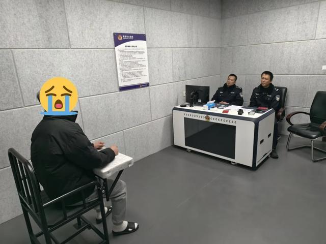 醉酒驾车冲卡？男子妨害公务被刑拘！