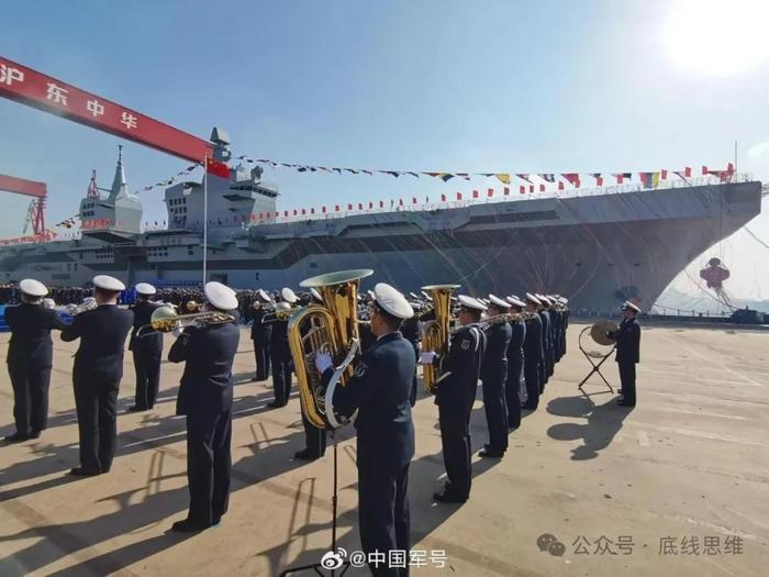 感谢阿怡在上周的军评中写了076,本期军评只需稍许查缺补漏即可