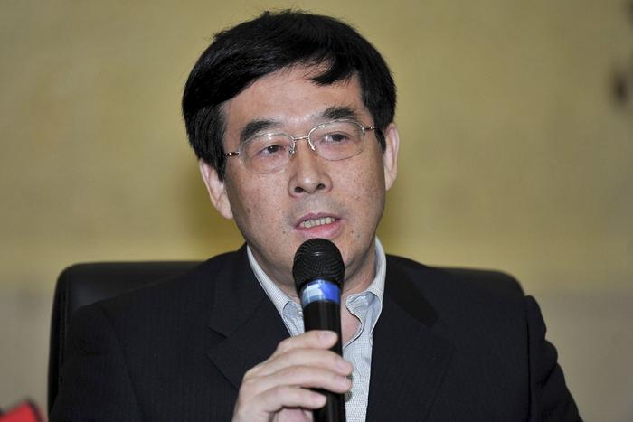 尴尬而失败的“改革”,两任排球掌门人殊途同归