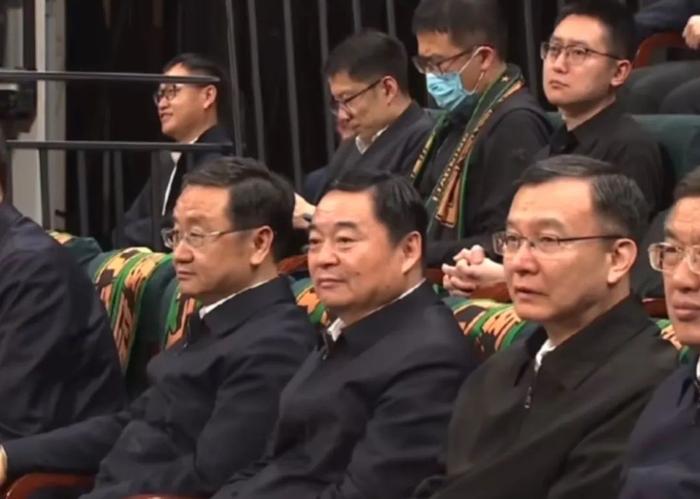 “向大家拜个早年”!春节前,省委书记赴现场看比赛