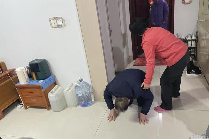 故乡里的中国|成为“长辈”后,父亲对磕头拜年不再有执念