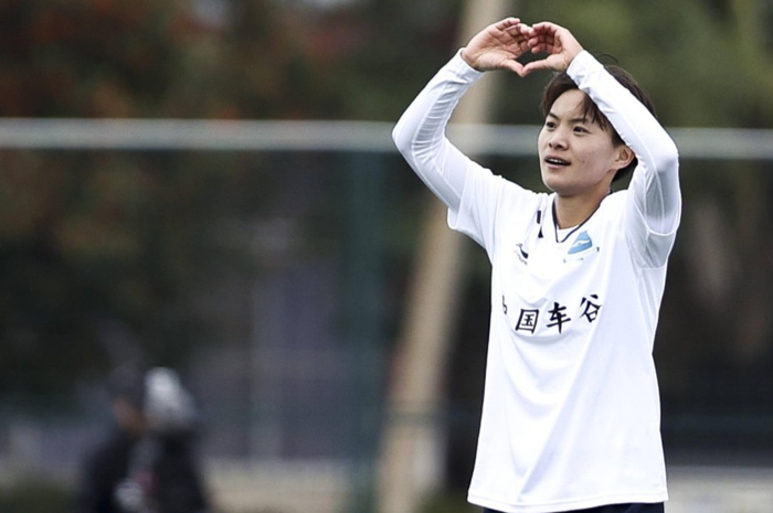 30岁王霜回归武汉女足，4段留洋生涯巴黎最强，为何落选中国女足