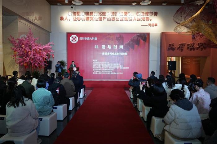 时尚服饰，时尚服装的英文句子，硬核推荐，