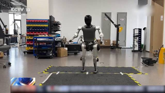 超丝滑~人形机器人仅用3周学会连续后空翻__财经头条
