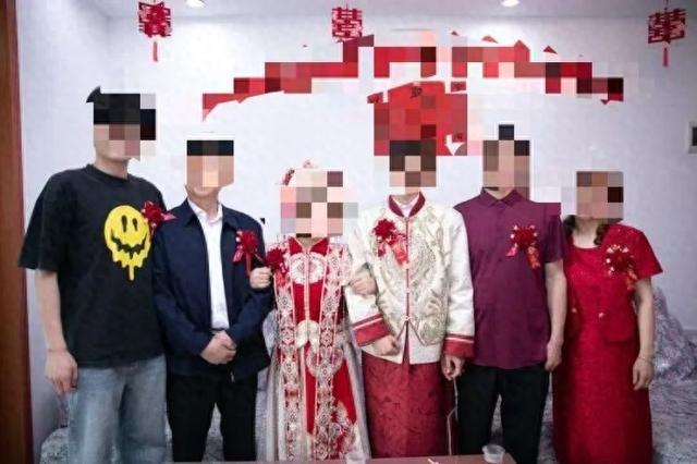 申某某与尹某某“举办婚礼”。受访者供图