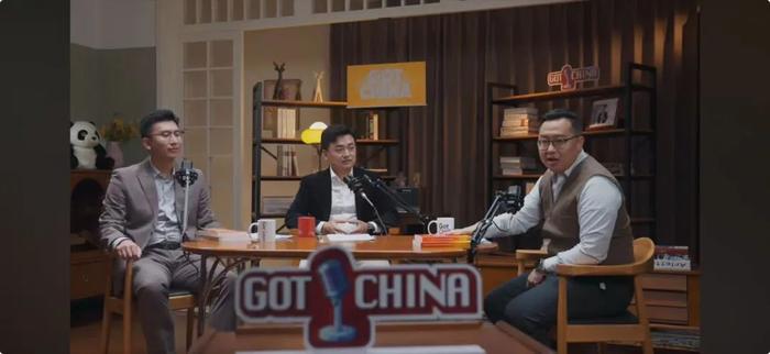 图中中间位置为吴冕卿