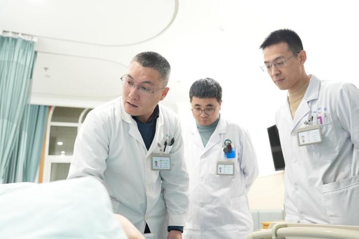 煙臺毓璜頂醫院萊山院區：微創技術突破高齡復雜骨傷治療“禁區”