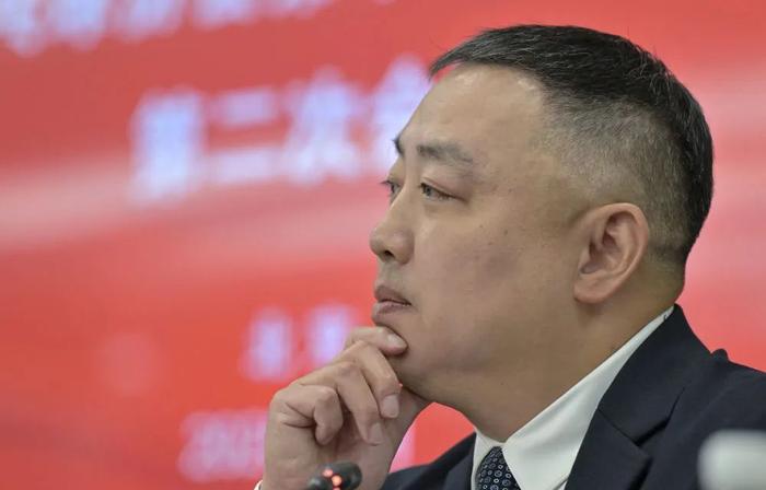 4月23日,刘国梁眼含热泪。新华社记者 陶希夷 摄
