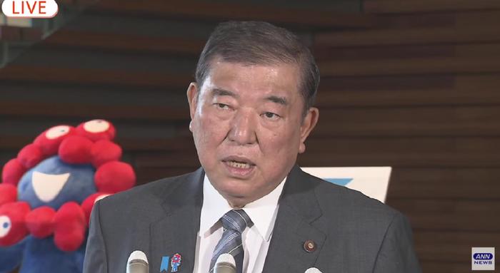 5月2日下午,日本首相石破茂接受日媒采访,谈与美关税谈判日方立场。图源:日媒