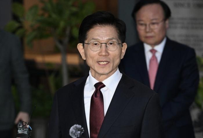 一波三折!金文洙拿回韩国总统候选人资格