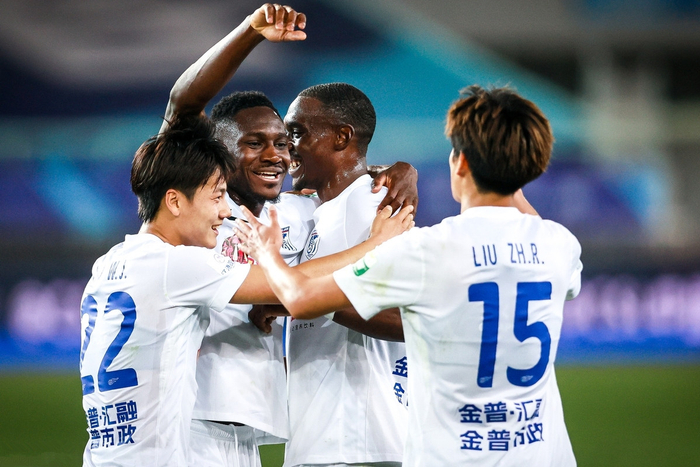 中超大连英博vs上海申花前瞻，于汉超+马莱莱成焦点，3大平台直播