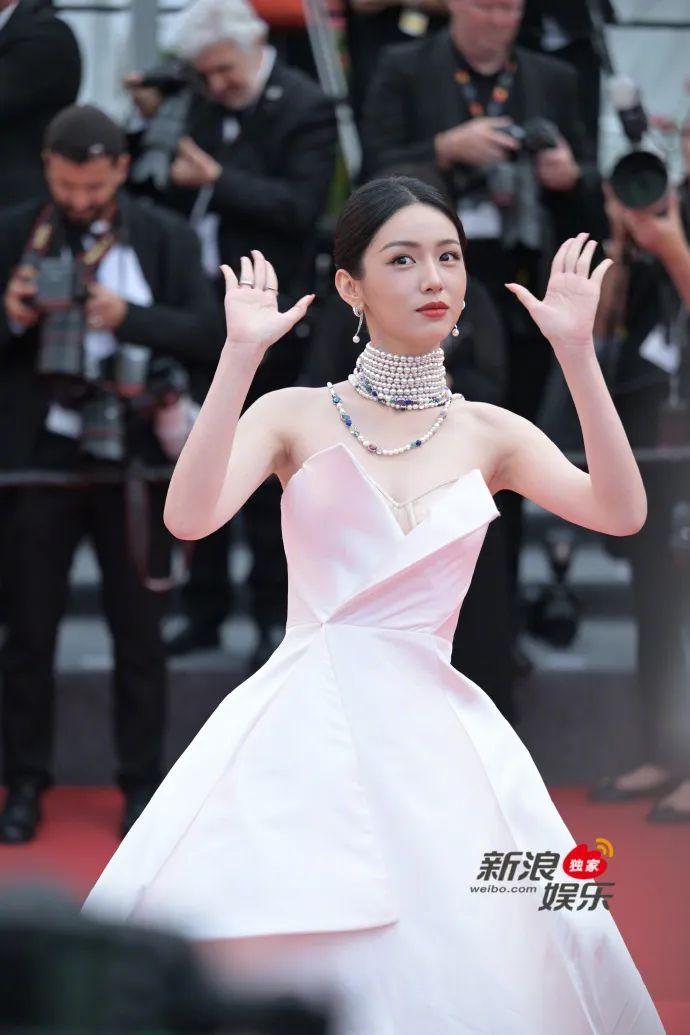 还以为她挣了很多钱