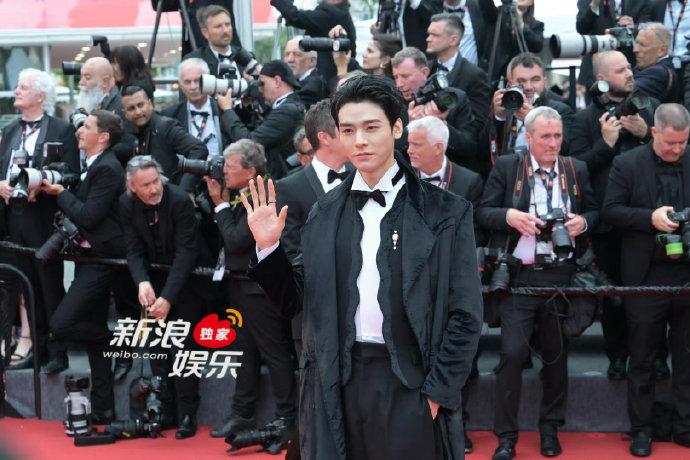 内娱明星戛纳红毯生图曝光，于适张凌赫龚俊等亮相