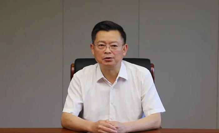 打虎!张建华主动投案