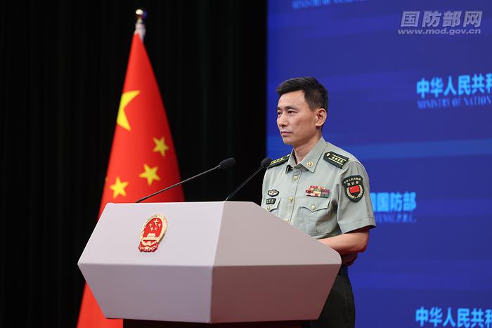 国防部新闻发言人张晓刚 图源:国防部网站