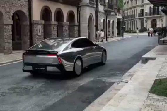 这是小鹏新 P7 的上路实拍 会是最终量产版吗？