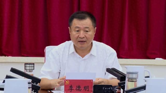 花费上千万,县委书记建了10个厕所!省纪委:劳民伤财