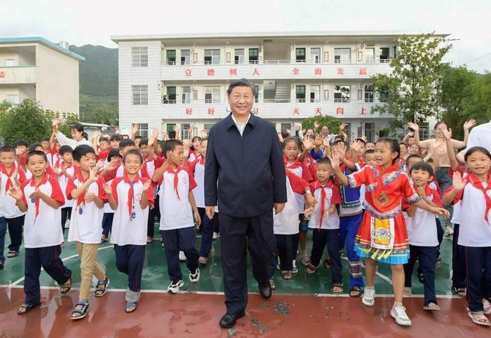 时政微视频丨少年强则中国强