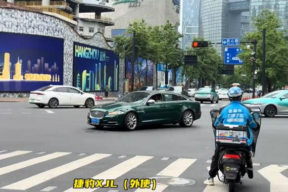 英国绿捷豹XJL什么车牌？感谢兄弟们打卡支持！