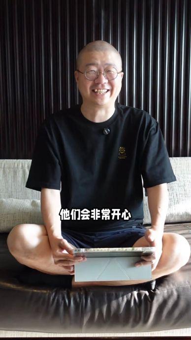 李诞吐槽谐音梗不好笑，反被大鹏黄龄逗乐