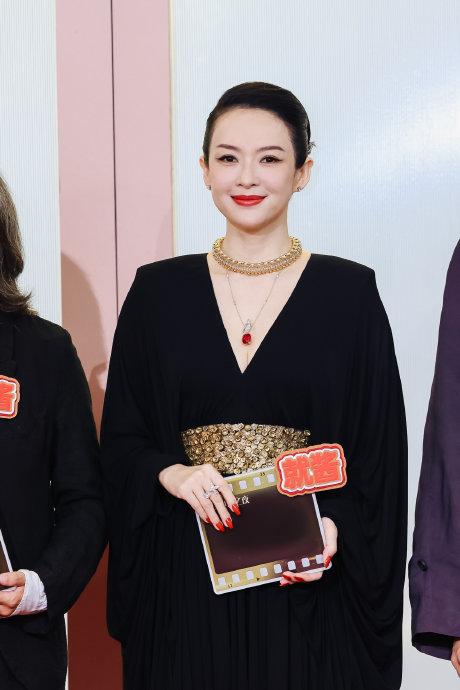 影后章子怡再次展现顶级驾驭力！