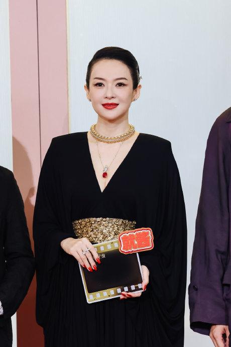 影后章子怡再次展现顶级驾驭力！