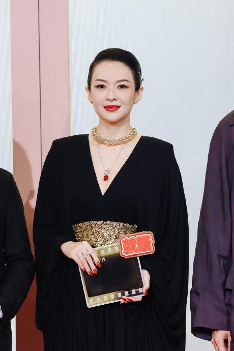 影后章子怡再次展现顶级驾驭力！