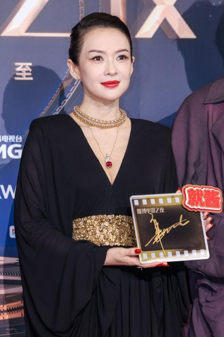 影后章子怡再次展现顶级驾驭力！