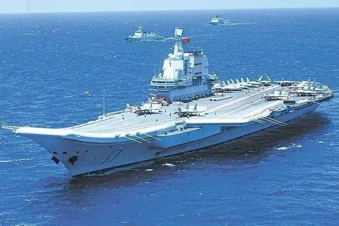 “首次”和“唯一”!山东舰编队为何选择香港?