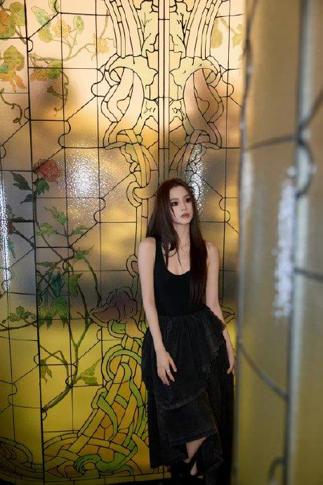 欧阳娜娜向何小鹏咨询G7价格