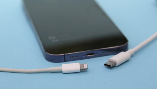 手机充电发热严重怎么办 w700d1q75cms.jpg