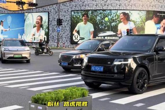 小孩姐路虎揽胜已经没有烦恼，宝马6系车队首次拍摄，感谢兄弟们打卡支持！