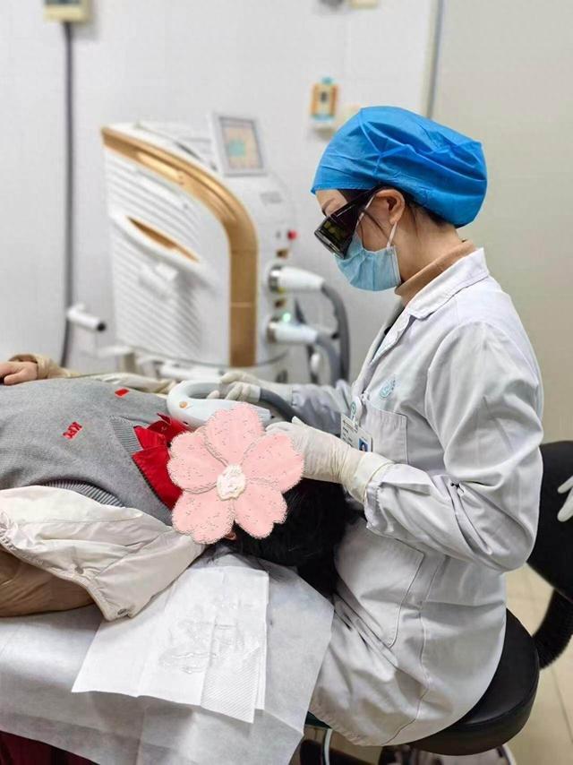 龙岗二院全新开设医疗美容科，医师团队硕博占比超50%！学到了