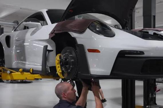 如何安装Porsche 911 GT3 RS (992) Manthey Kit
