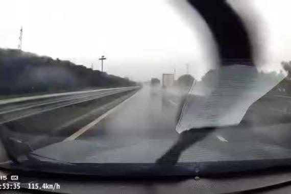小鹏车主事故后索行车数据受阻，厂家称需第三方介入