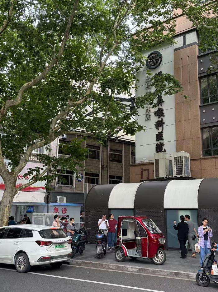 规培护士事件背后:高效职场与敏感内耗的年轻人