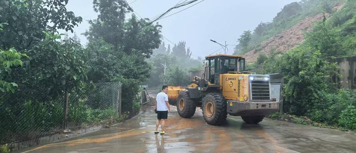 7300平方公里区域拉响红色预警,北京与暴雨鏖战24小时纪实