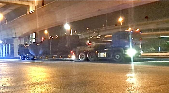 第二批42辆M1A2T坦克深夜运抵台湾
