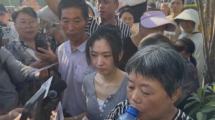 网红罗大美遇害案今日再次开庭：主犯曾多次抢劫被判刑，刑满后又犯案