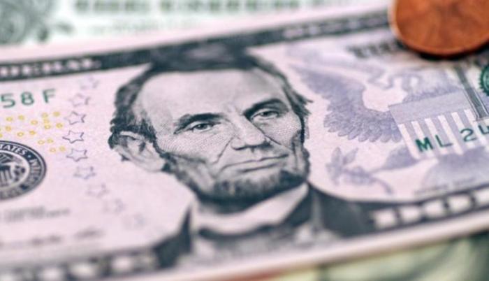 美债的火药桶要炸了,15万亿将回流中国,或推动人民币大幅升值?