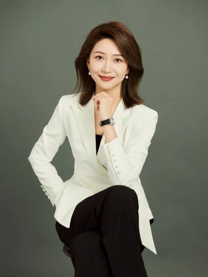 左琰、梁婧、缪以恒,入列央视主持人