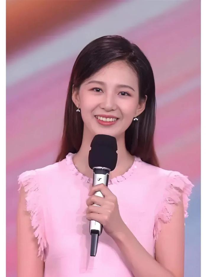左琰、梁婧、缪以恒,入列央视主持人