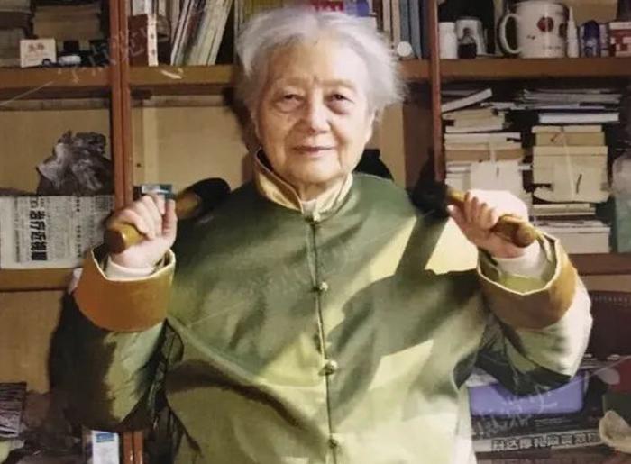 108岁原中共南方局工作人员李白蕾逝世,曾参与编辑《周恩来年谱》
