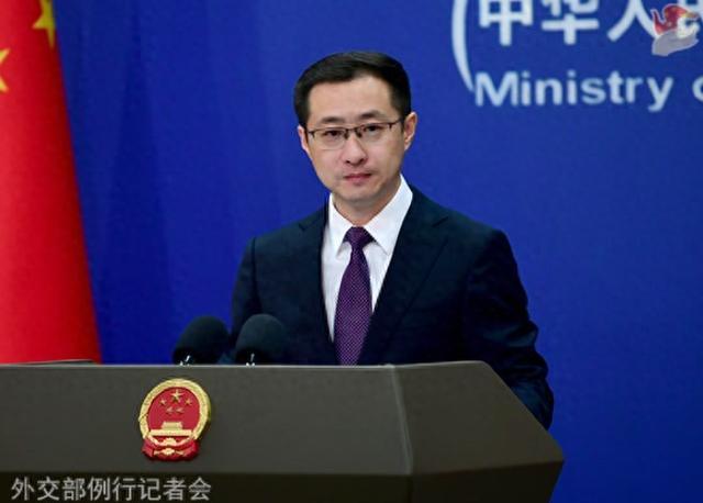 美官员诬称中企控制全球贸易，外交部：此类言论纯属“贩卖焦虑”