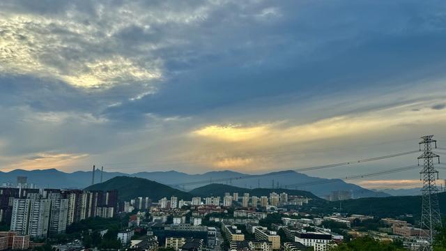 浪漫温馨！七夕限定版北京晚霞来了