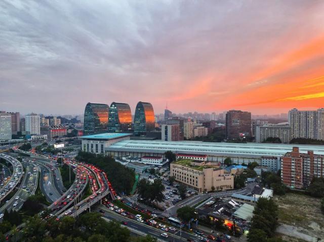 北京七夕限定晚霞，中国式浪漫拉满！